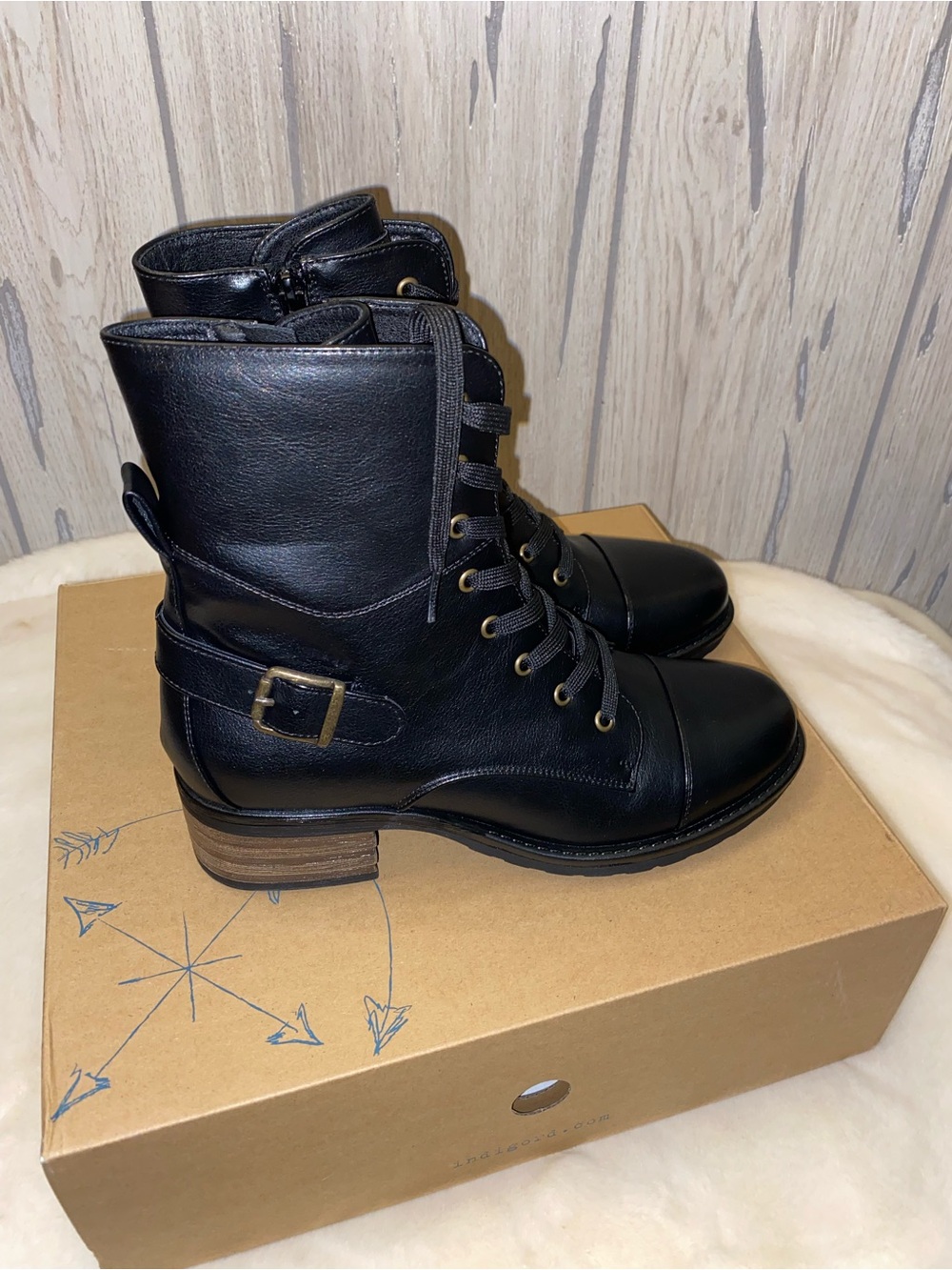New Indigo Rd. Women’s Size 8.5M Lace up Boots